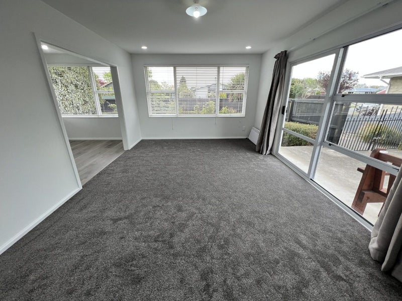 16 Sarabande Avenue, Redwood, Christchurch - Carousel 1