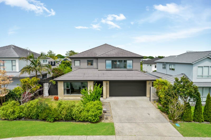 9 Pickaberry Avenue, Karaka, Papakura - Carousel 1
