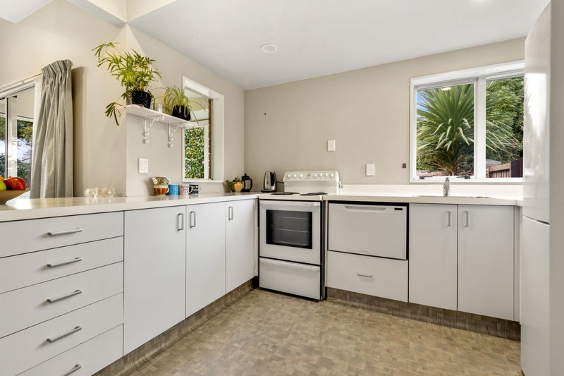 1/32 Rose Street, Somerfield, Christchurch - Carousel 2