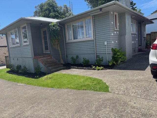45A Clarke Street, Gate Pa, Tauranga - Carousel 1