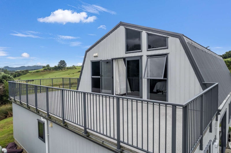 10 Strong Road, Te Pahu, Hamilton - Carousel 2
