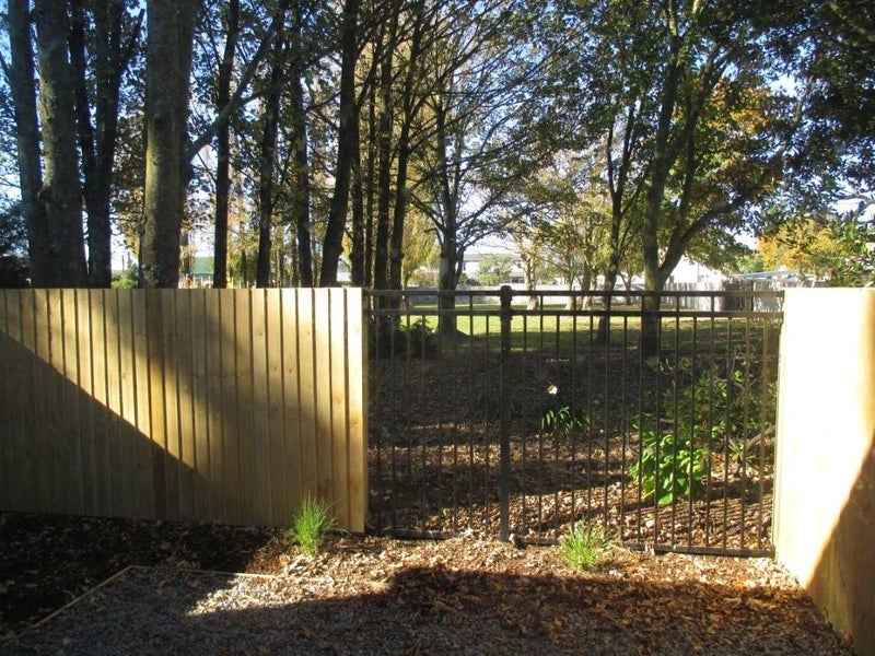 2/22 Grove Road, Addington, Christchurch - Carousel 12