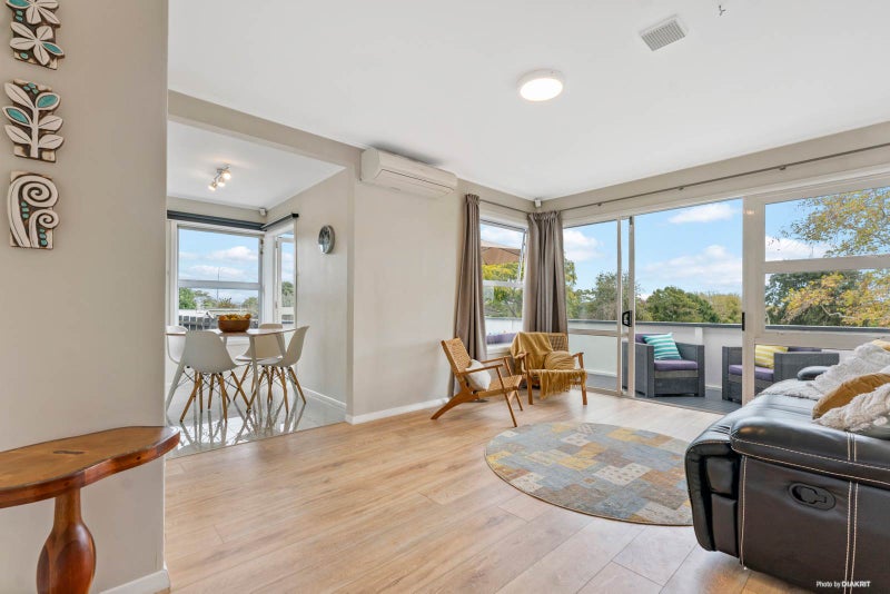 13 Ranger Place, Wattle Downs, Auckland - Carousel 2