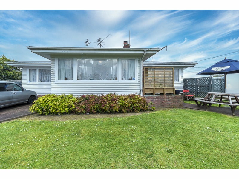 1/88 McAnnalley Street, Manurewa East, Auckland - Carousel 2