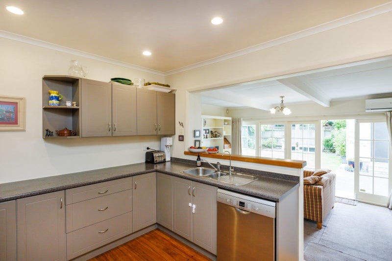 5 Hardie Street, Hokowhitu, Palmerston North - Carousel 2