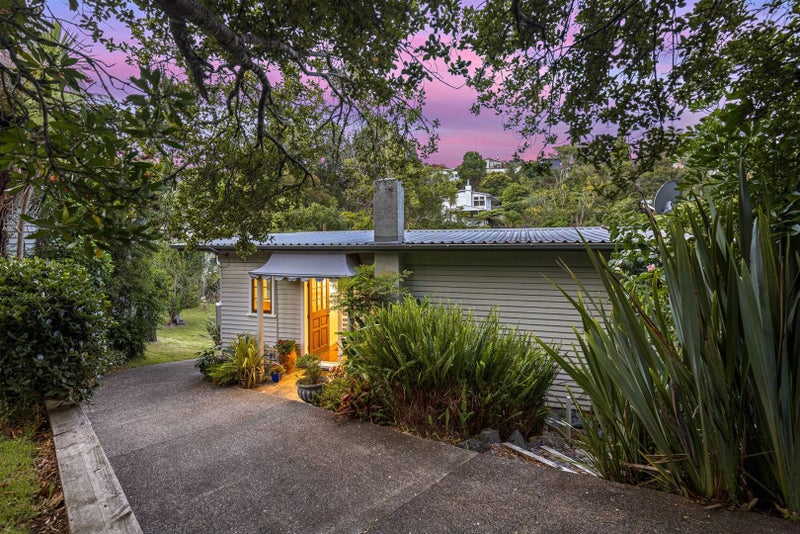 78 Braemar Road, Castor Bay, Auckland - Carousel 1