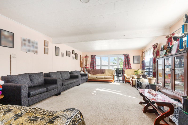 113 View Road, Sunnyvale, Auckland - Carousel 2