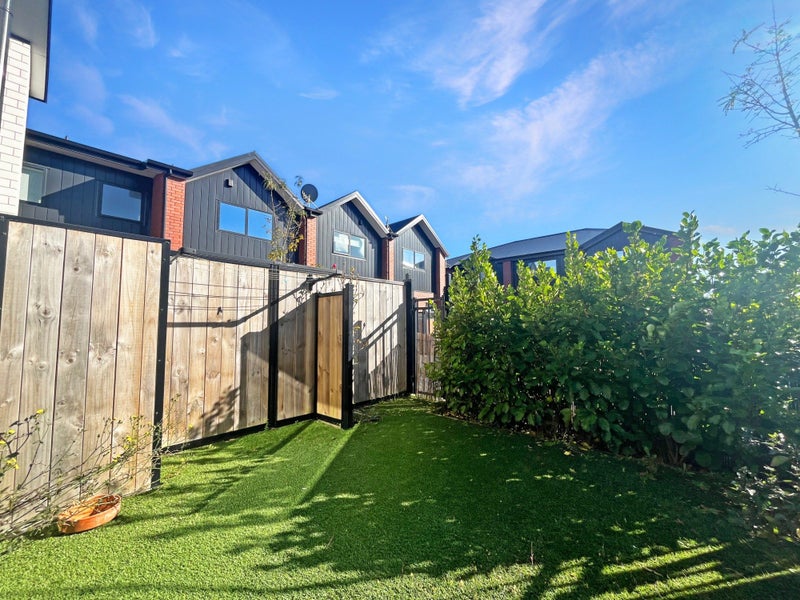 2/12 Biddle Crescent, Taita, Lower Hutt - Carousel 13