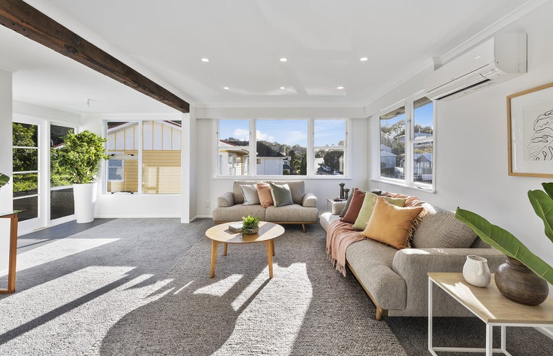 139 Newlands Road, Newlands, Wellington - Carousel 1