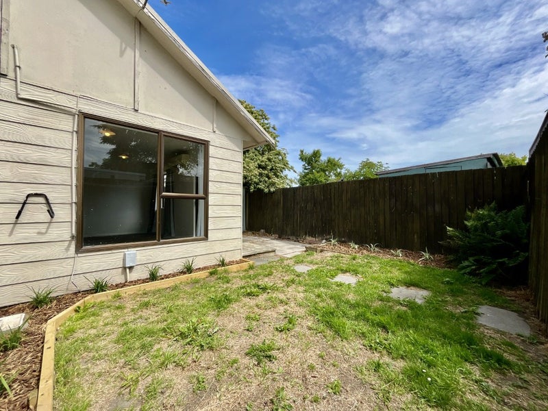 2/11 Burns Street, Sydenham, Christchurch - Carousel 16