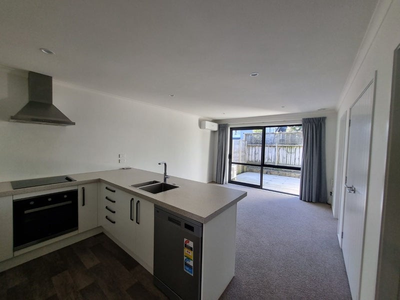 2/60 Boundary Road, Claudelands, Hamilton - Carousel 7