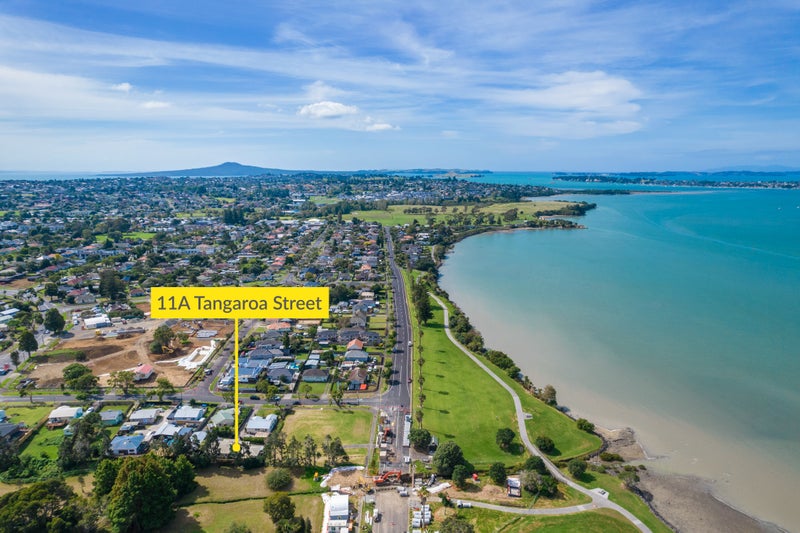 11A Tangaroa Street, Point England, Auckland - Carousel 2