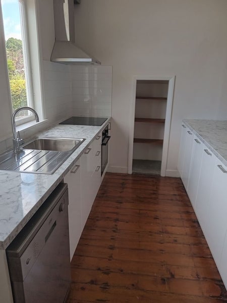 25 Abbotts Way, Remuera, Auckland - Carousel 2