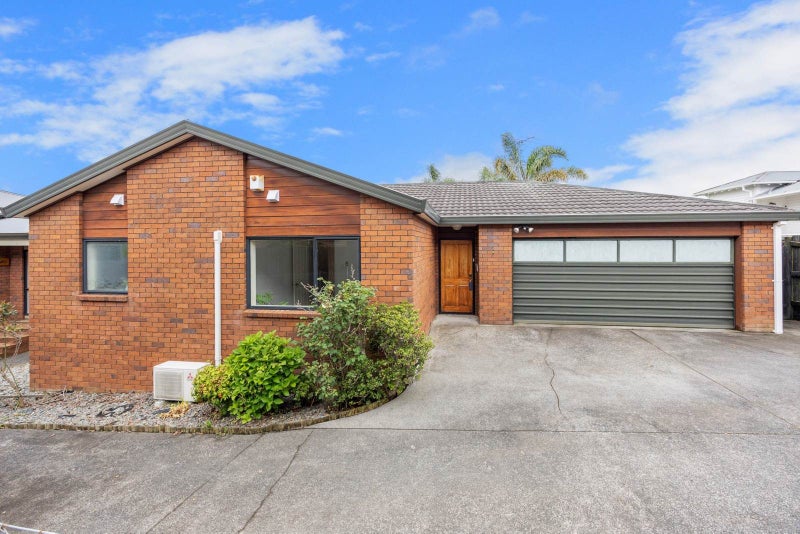 2/8 Patterson Street, Sandringham, Auckland - Carousel 1