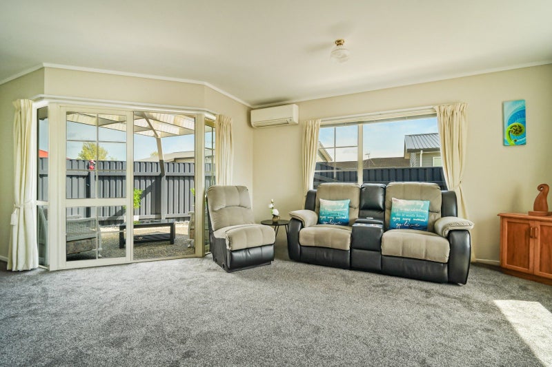 2/612 Queen Street West, Saint Leonards, Hastings - Carousel 2