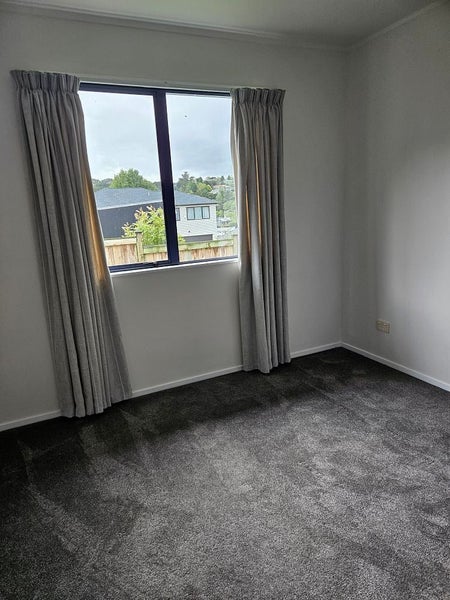 14 Dolbear Street, Titirangi, Auckland - Carousel 13