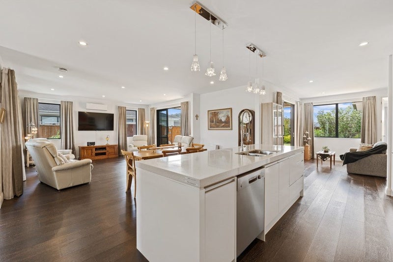 16 Robert Might Road, Kumeu - Carousel 2