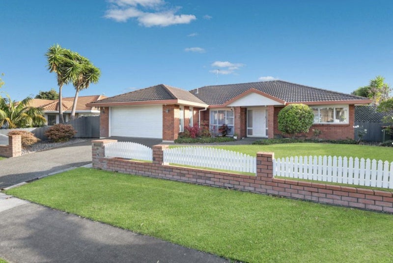 46 Kilimanjaro Drive, Northpark, Auckland - Carousel 1