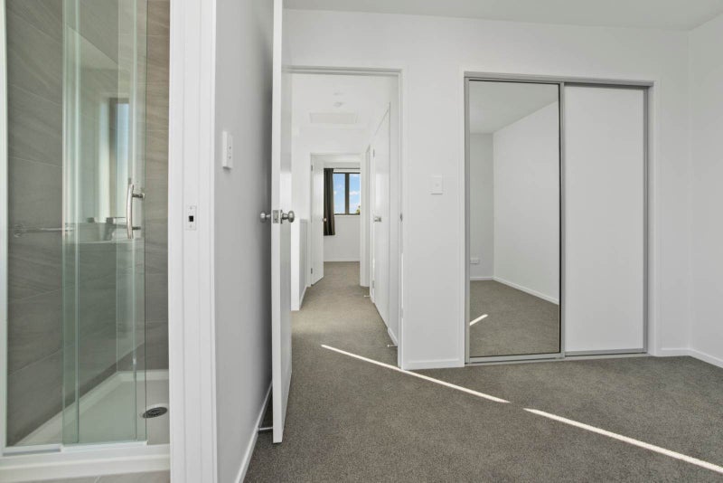 6/21 Moor Avenue, Te Atatu Peninsula, Auckland - Carousel 2