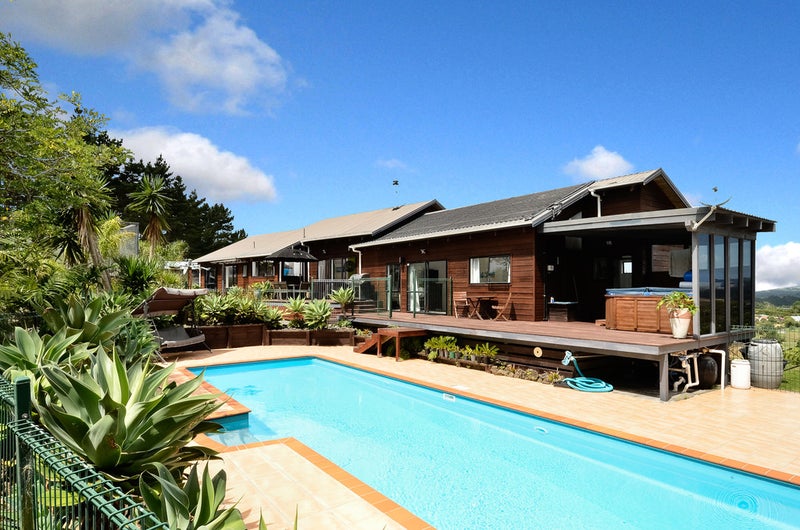 41 Pinetone Road, Kumeū - Carousel 1