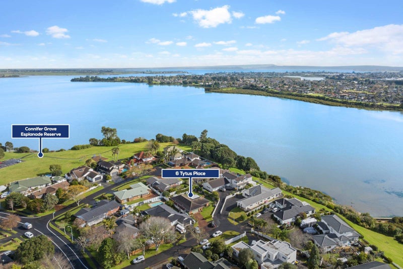 6 Tytus Place, Conifer Grove, Takanini - Carousel 2