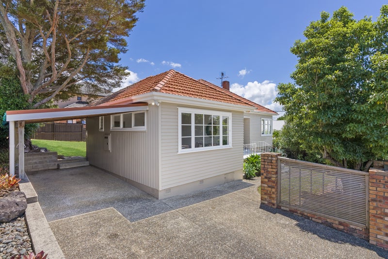 27 Waiohua Road, Greenlane, Auckland - Carousel 16