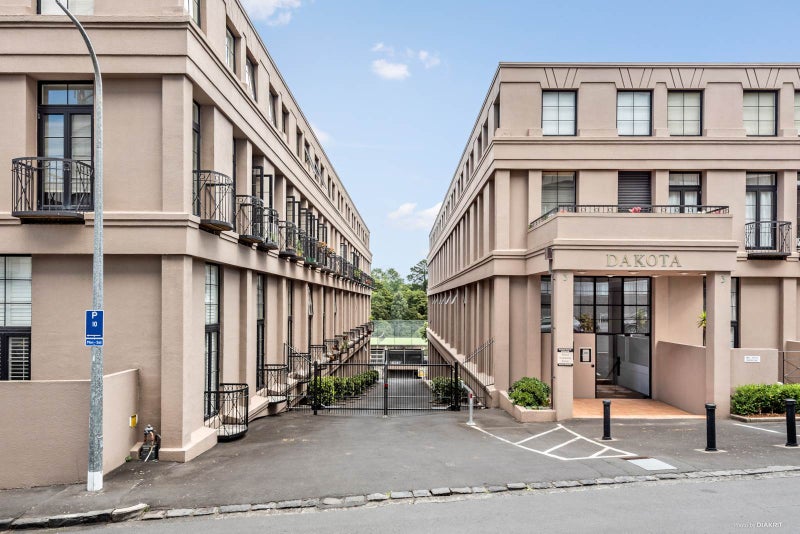 1E/5 Cheshire Street, Parnell, Auckland - Carousel 1