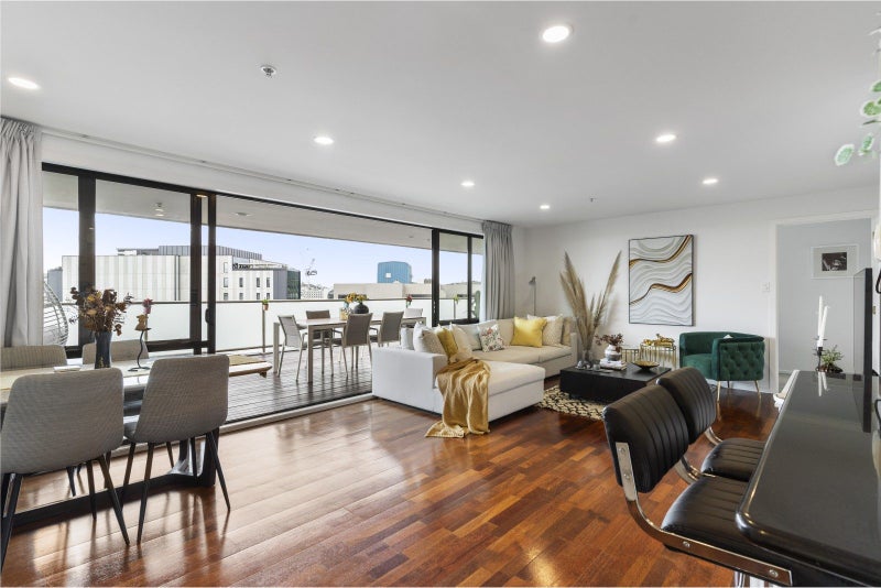 2C/23 George Street, Newmarket, Auckland - Carousel 1