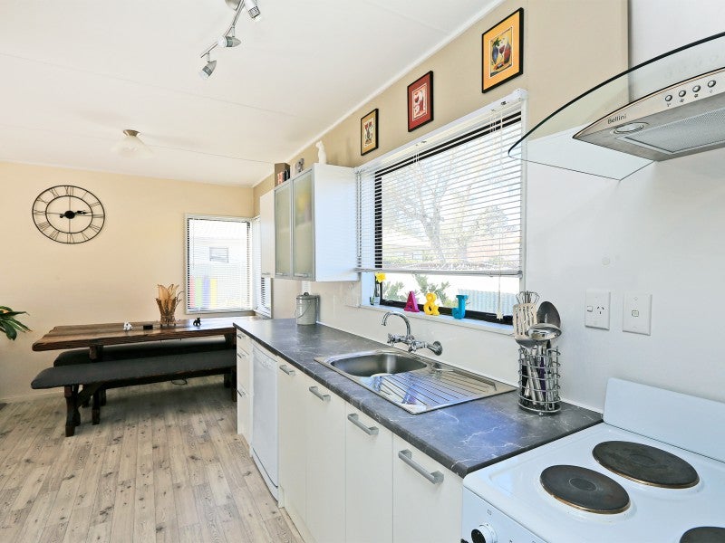 4/611 Matai ST, Raureka, Hastings - Carousel 2