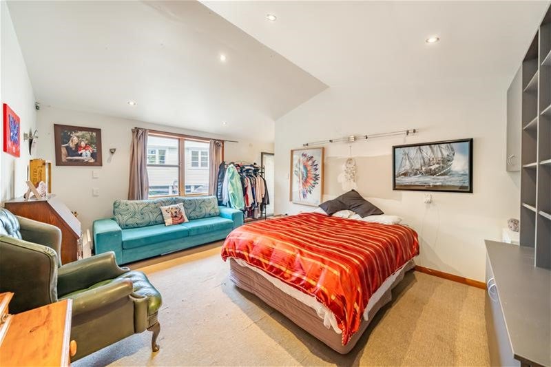 4 Sharpe Crescent, Wainuiomata, Lower Hutt - Carousel 22
