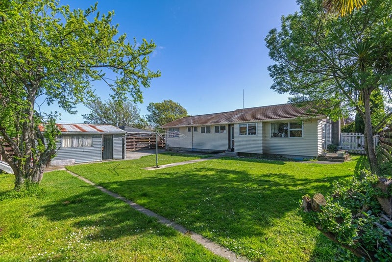 21 Kaimanawa Street, Kelvin Grove, Palmerston North - Carousel 2