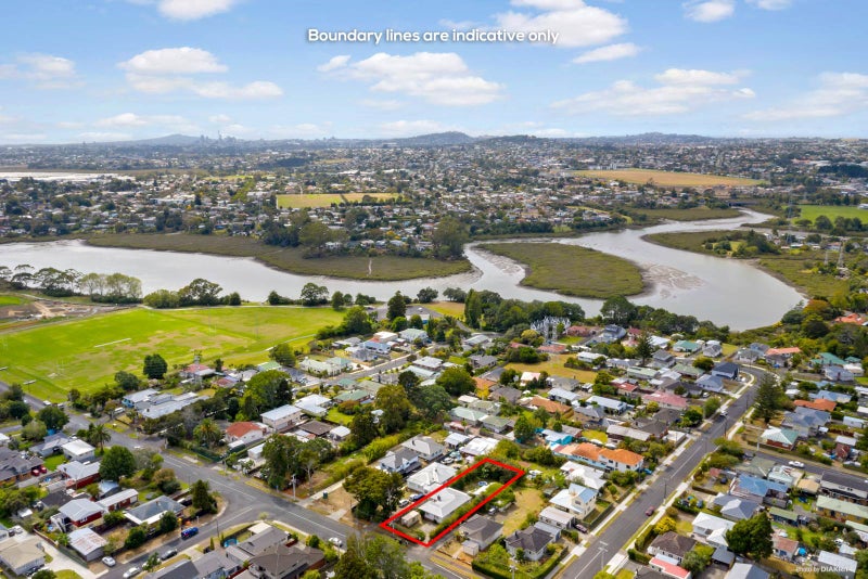 83 Archibald Road, Kelston, Auckland - Carousel 1
