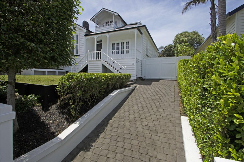 41 Palmerston Road, Birkenhead, Auckland - Carousel 1