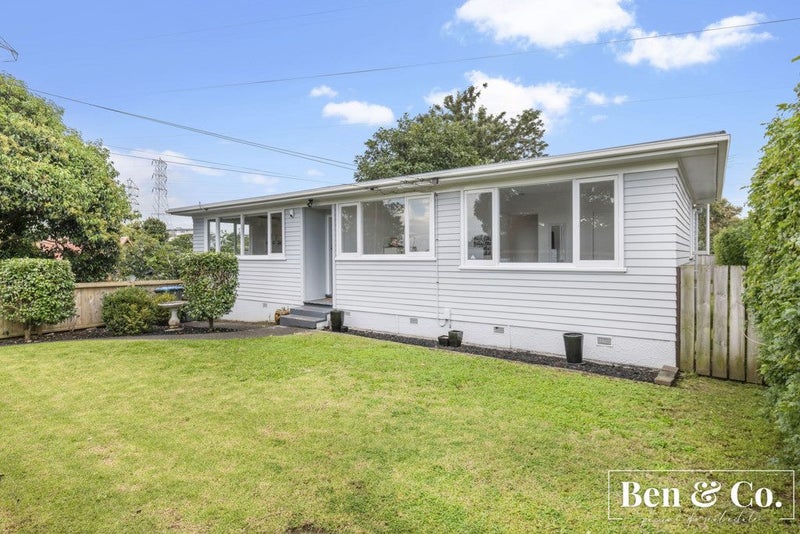 9A Leonard Road, Mount Wellington, Auckland - Carousel 1