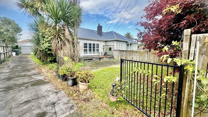 19 Mariri Road, Onehunga, Auckland - Carousel 1