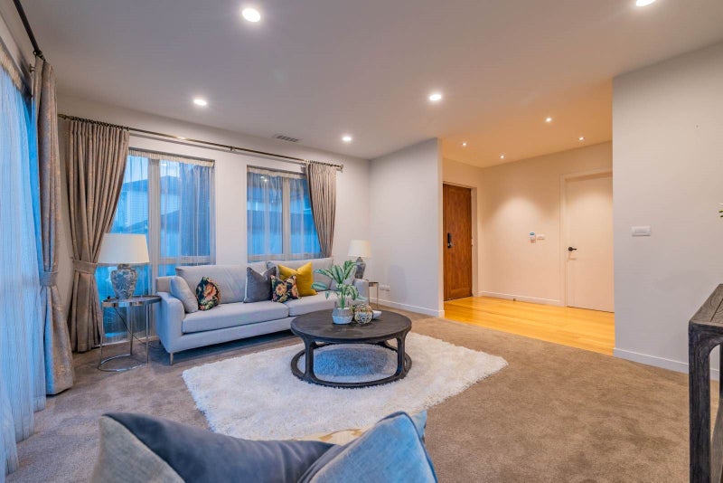 6 Lancia Way, Oteha, Auckland - Carousel 2