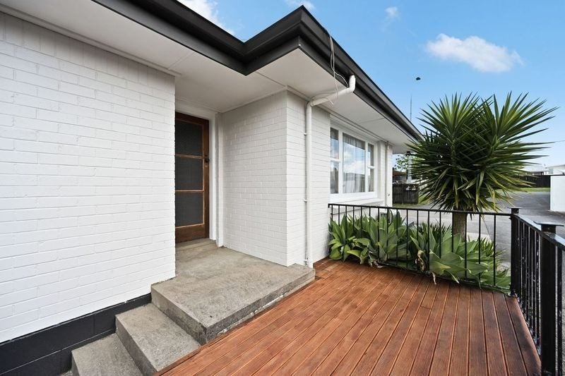 744 River Road, Chartwell, Hamilton - Carousel 1