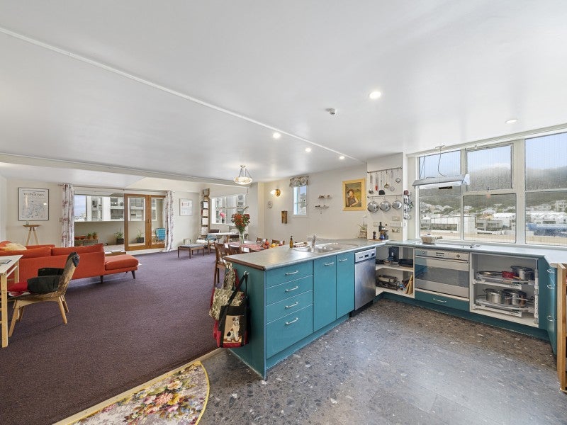 7/14 College Street, Te Aro, Wellington - Carousel 1