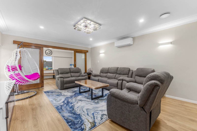 108 Grande Vue Road, Hillpark, Auckland - Carousel 2