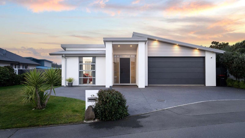 17 Torrey Pines, Waimairi Beach, Christchurch - Carousel 1