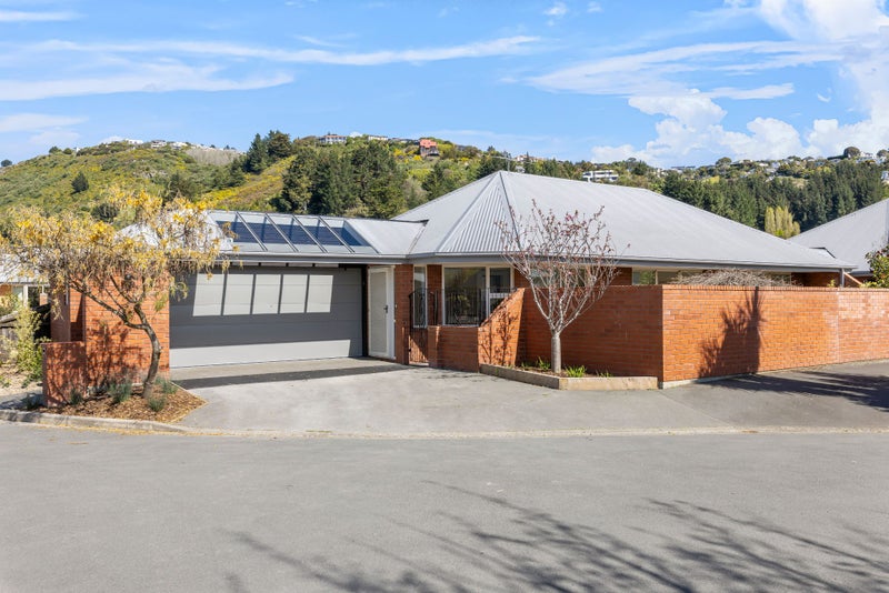 18B Herbs Place, Cashmere, Christchurch - Carousel 1