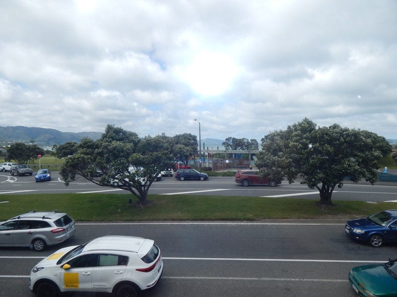 2/1 Waione Street, Petone, Lower Hutt - Carousel 1