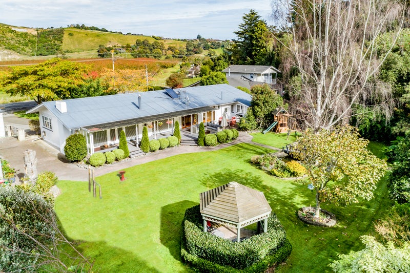36 Hill Road, Bay View, Napier - Carousel 1