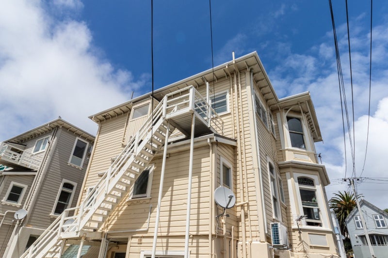 55 Majoribanks Street, Mount Victoria, Wellington - Carousel 13