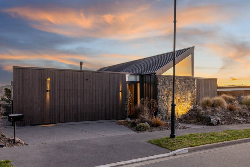 5 Parkridge Place, Mount Pleasant, Christchurch - Carousel 2