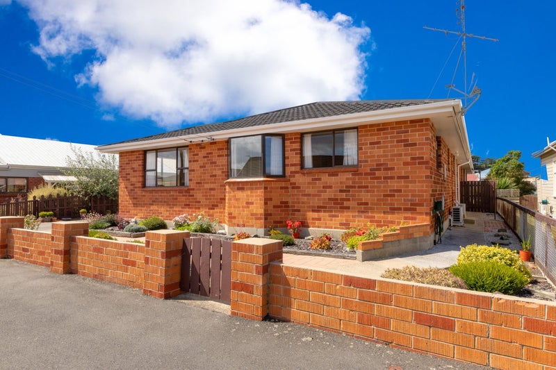 17A Ascot Street, Saint Kilda, Dunedin - Carousel 1
