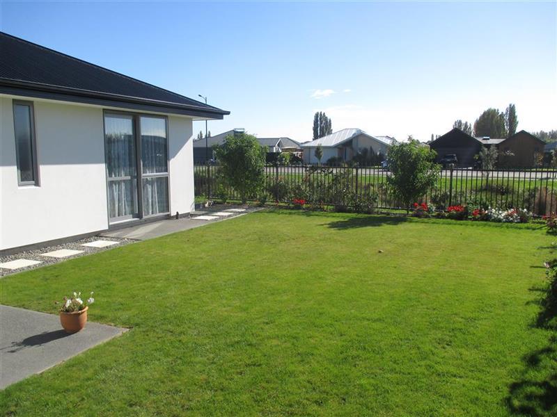 43 Te Whenu Crescent, Marshland, Christchurch - Carousel 11