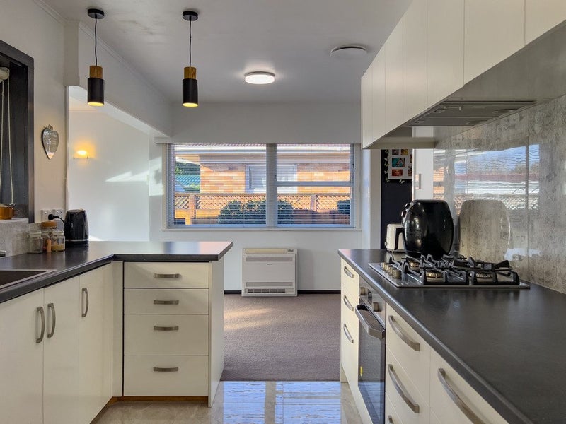 7 Lamont Street, Chartwell, Hamilton - Carousel 2