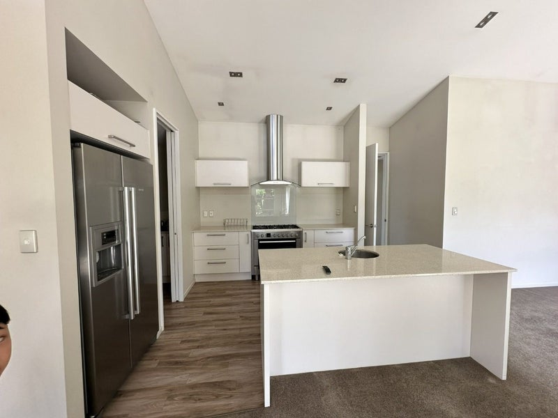 6 Federer Lane, Bishopdale, Christchurch - Carousel 2