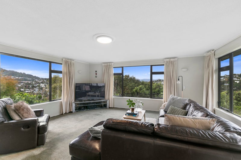 10 Cassis Place, Crofton Downs, Wellington - Carousel 2